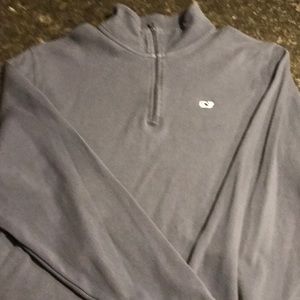 Vineyard vines pull over